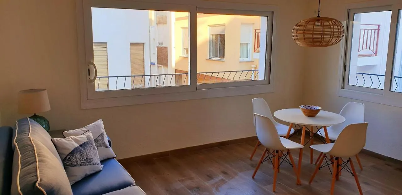 Les Llambrich - Apartamentos Turisticos L'Ampolla Apartmán