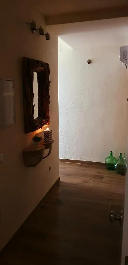 Les Llambrich - Apartamentos Turisticos L'Ampolla 0*,